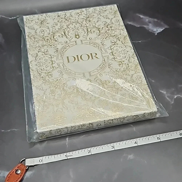 Christian Dior Carnet Premium Holiday 2023 Notebook - Picture 5 of 5